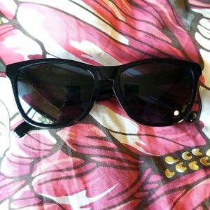 Oakley Black FrogskinLX unisex sunglasses